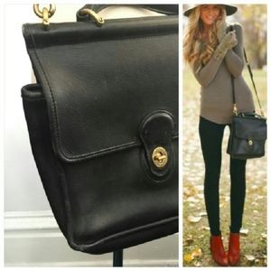 Vintage Coach Willis Leather Crossbody Bag